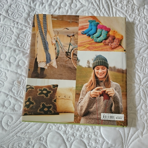 Weekend Knitting Book by Melanie Falick - Picture 2 of 16